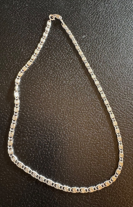 "S" link silvertone necklace