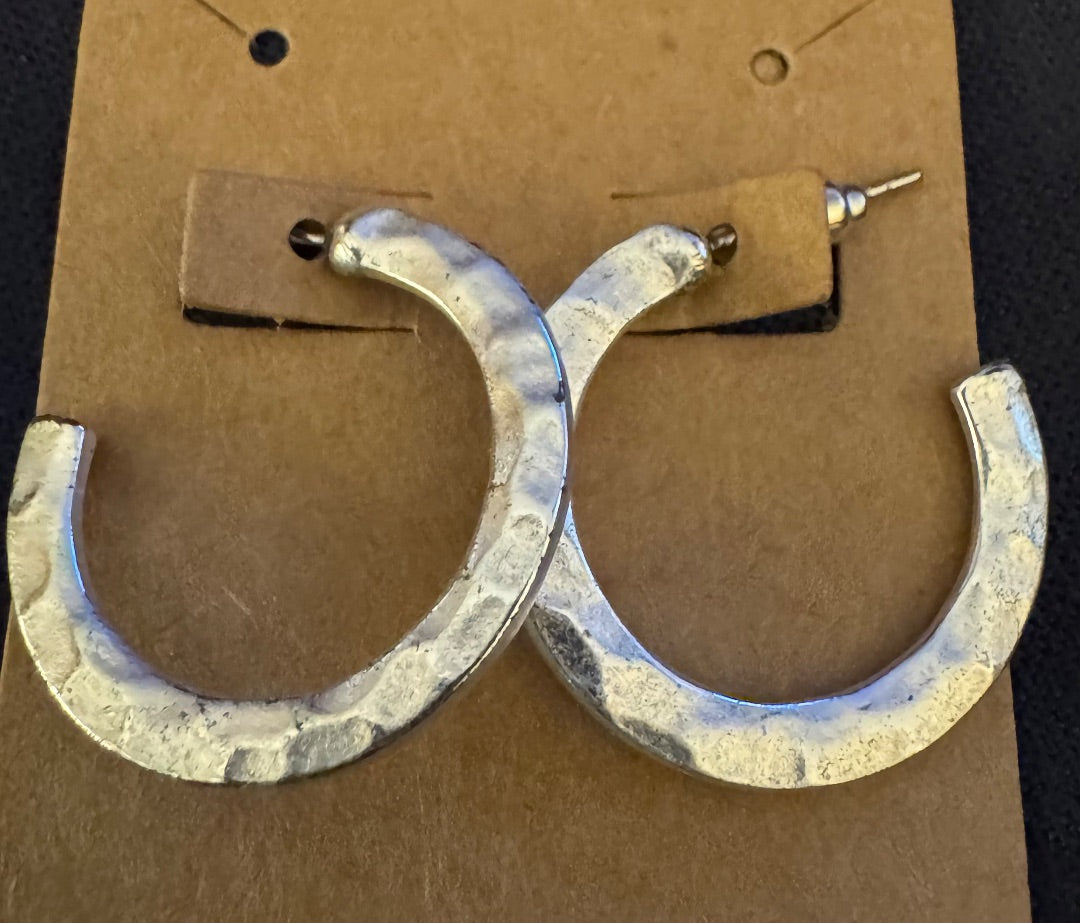 Silvertone hammered finish hoop earrings