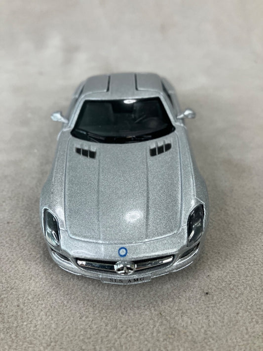 Jaguar Car 1/64 Scale