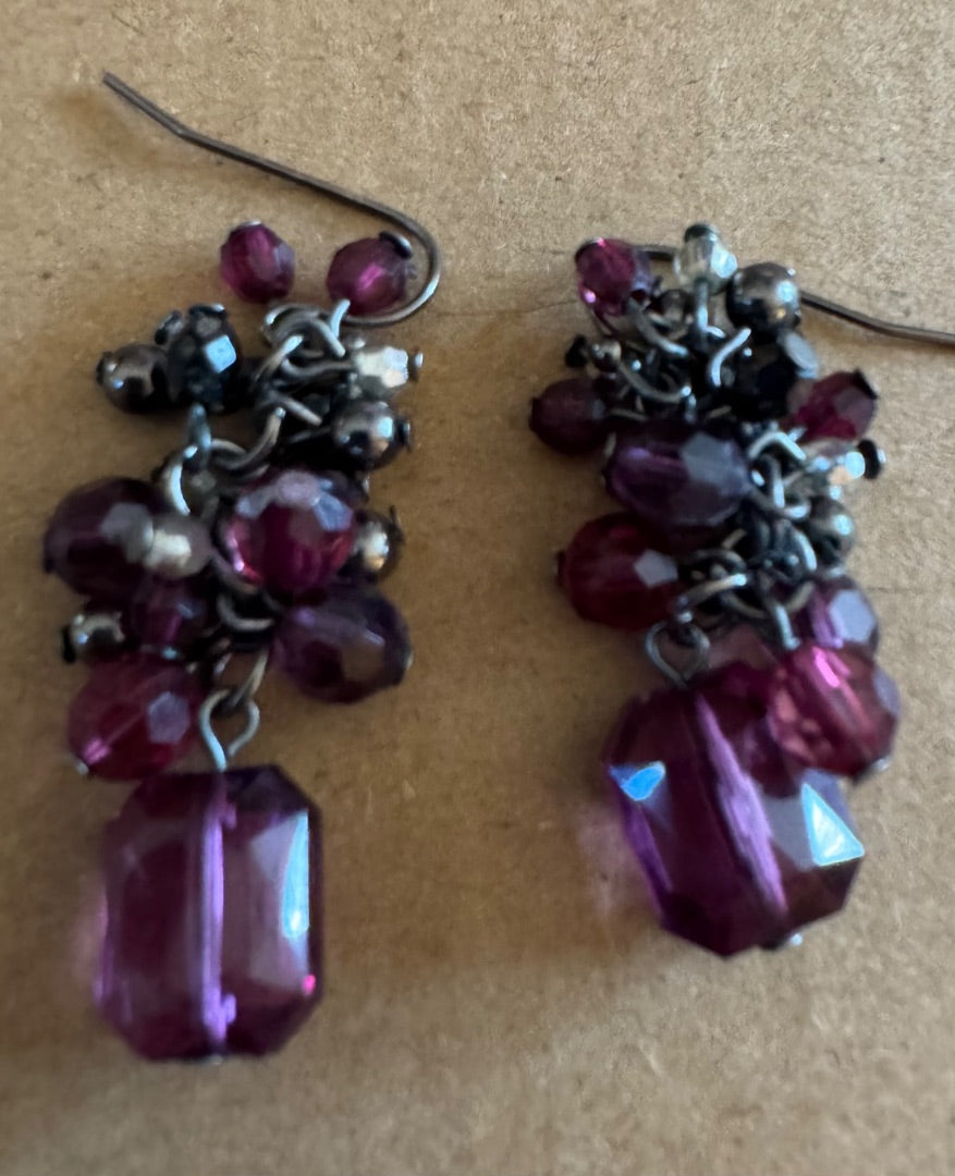 Purple bead dangle earrings