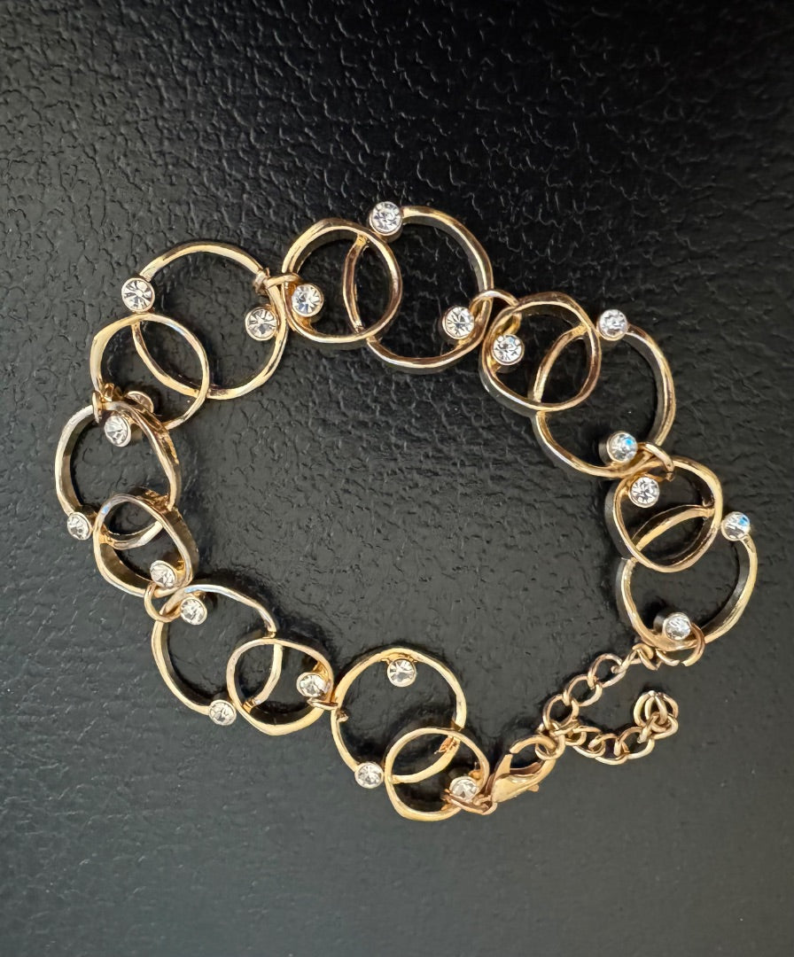 Goldtone circle rhine bracelet