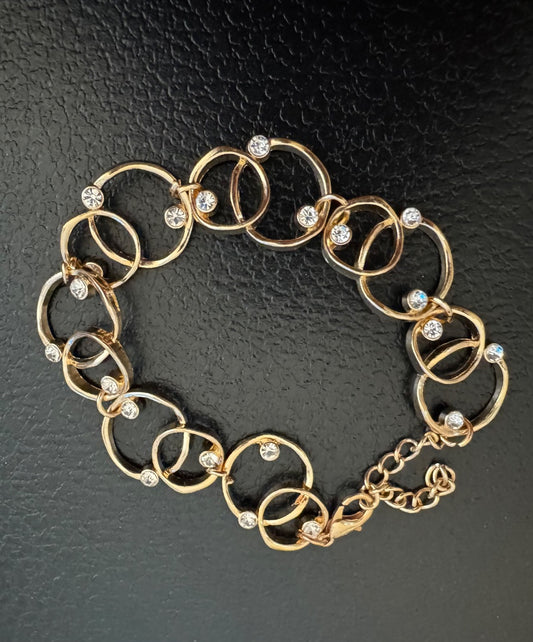 Goldtone circle rhine bracelet