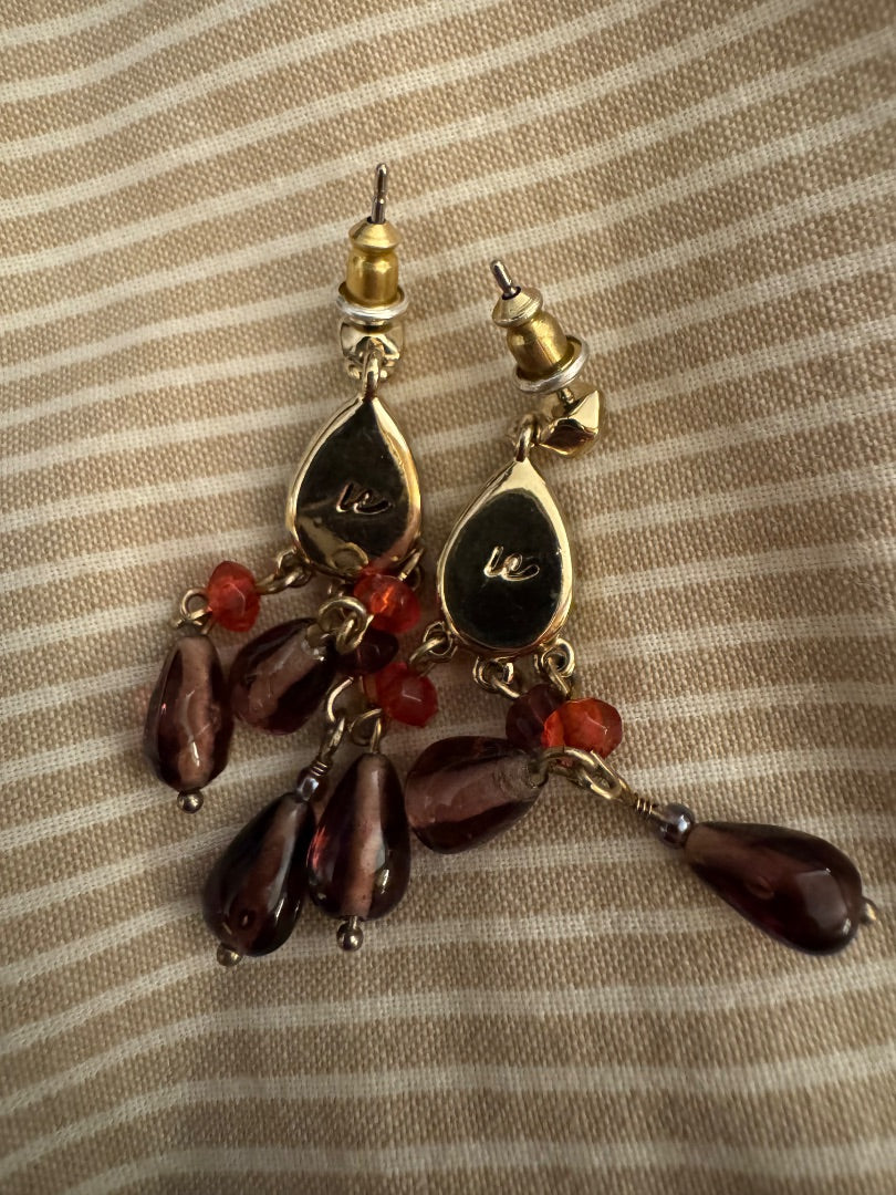 Maroon bead hallmarked dangle earrings