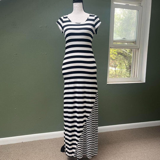 Black/White Stripe Maxi Dress, M