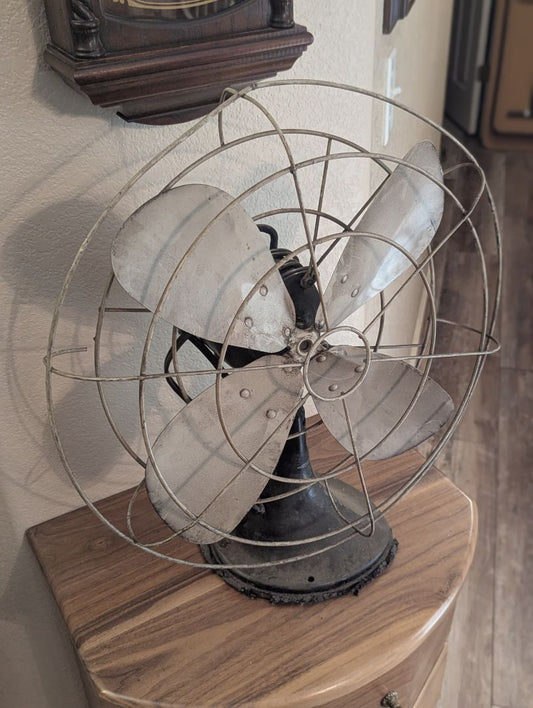 1940's Four bladed fan - Works