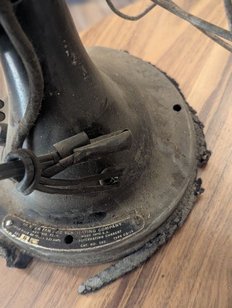 1940's Four bladed fan - Works