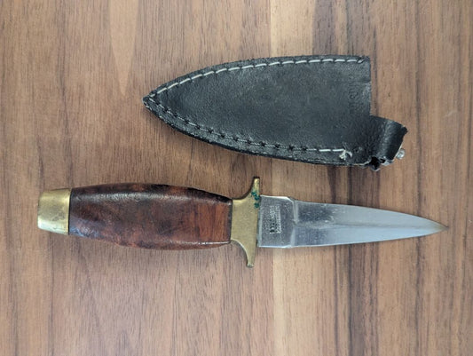 Small knife with sheath