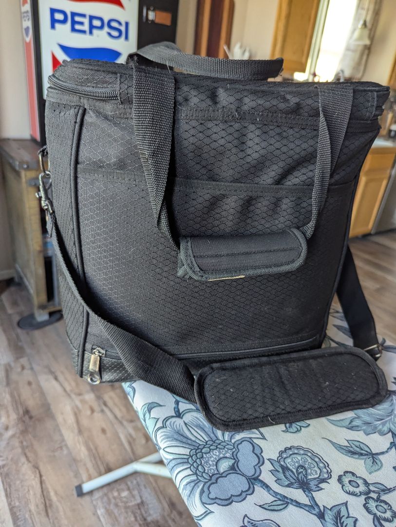 Soft sided cooler - Large