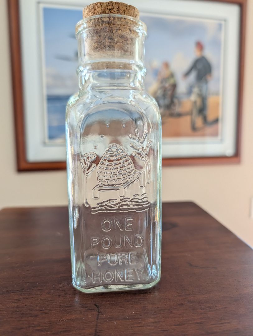 Honey bottle