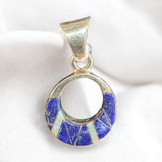 Reversible inlay pendant