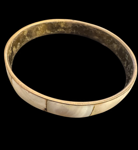 Ivorycolor inlay bangle bracelet