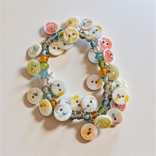 Button bracelet