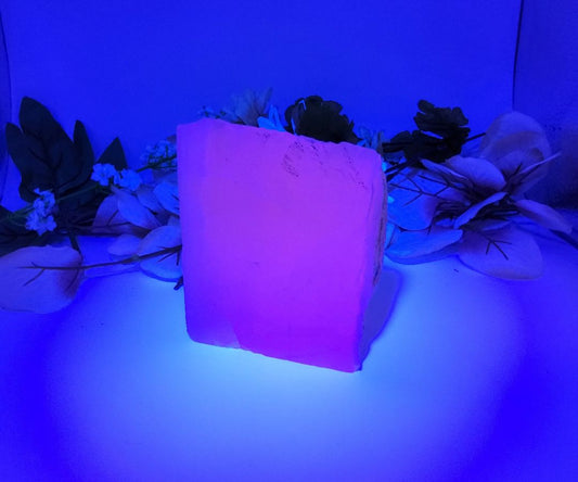 Rough cut Mangano Calcite Stones