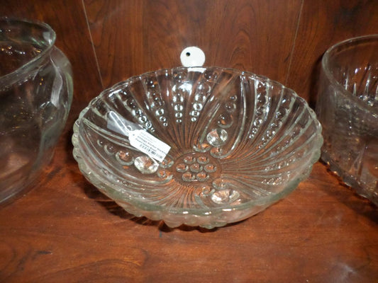 Vintage Anchor Hocking Oyster and Pearl Glass Bowl