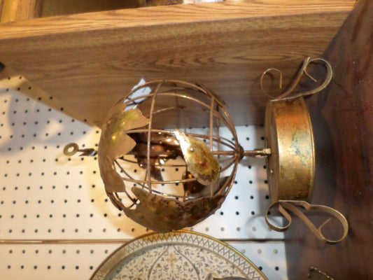 Globe - non working music box