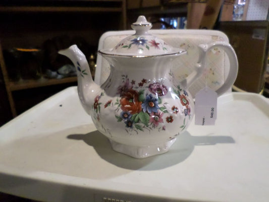 Price Kensington Tudor Teapot - England
