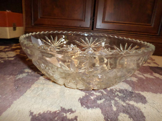 Anchor Hocking Presscut Glass Serving Bowl