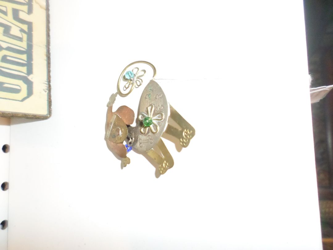 Hanging Dog (Small)