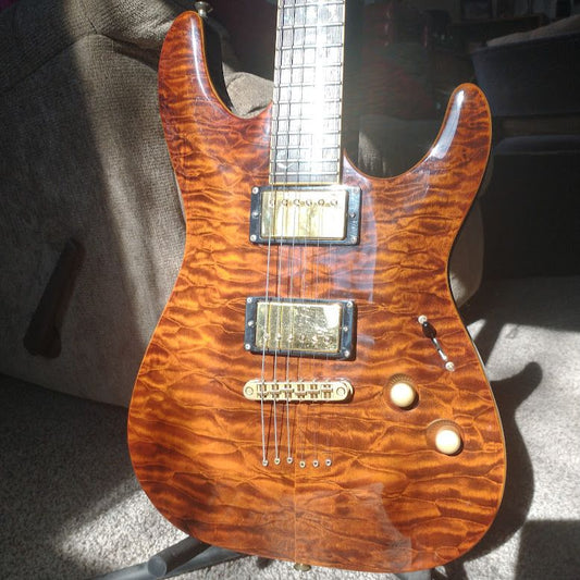 Vintage Amber Schecter 2006 Schecter C-1 Classic w/Hardshell Case