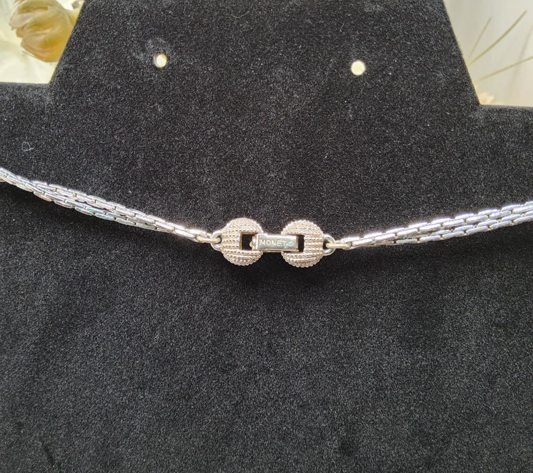 Vintage 1970's MONET Silver Tone PAGODA TASSEL Traviata Necklace Vintage