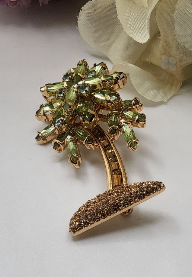 Vintage Palm tree Brooch Jewelry