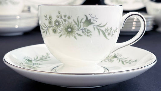 Wedgewood Vintage Wedgewood Bone China Westbury Pattern Dinnerware Set