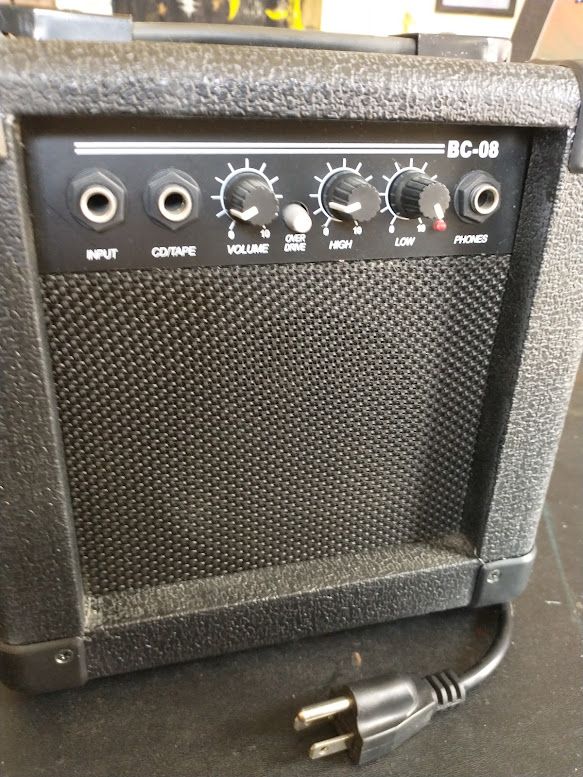 Black Guitar Amp Hollinger