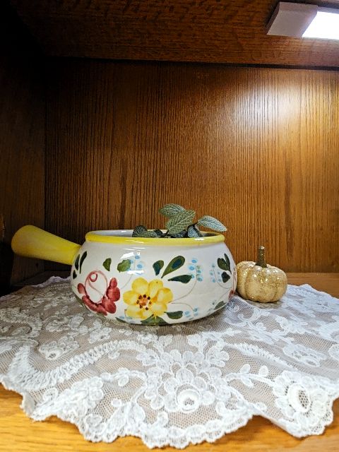 Yellow Portuguese Bowl w/ handle LR