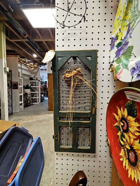 Green Screen door wall hanging LR Repurposed, 13 in tall by 8 in wide est