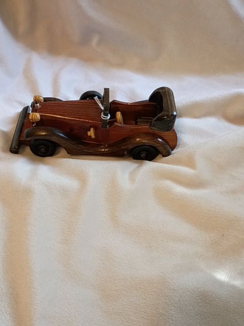 Vintage hand crafted wood car 3.5" x 8"