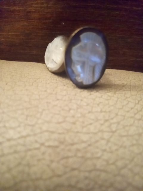 Beautiful sterling silver& carved shell vintage cufflinks