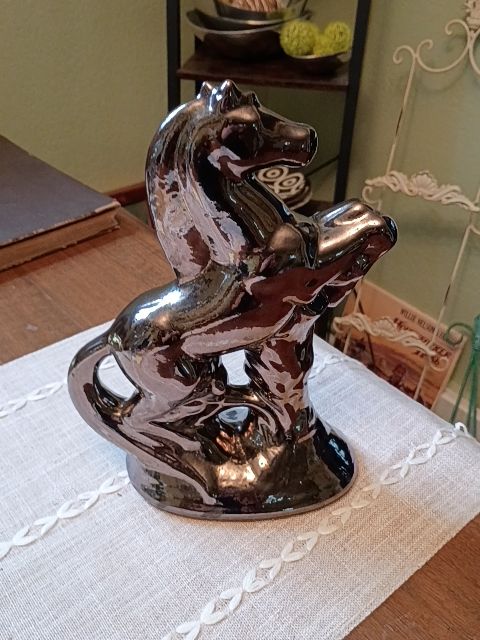 Vintage MCM 7.5" x 11" gold metallic horse statue