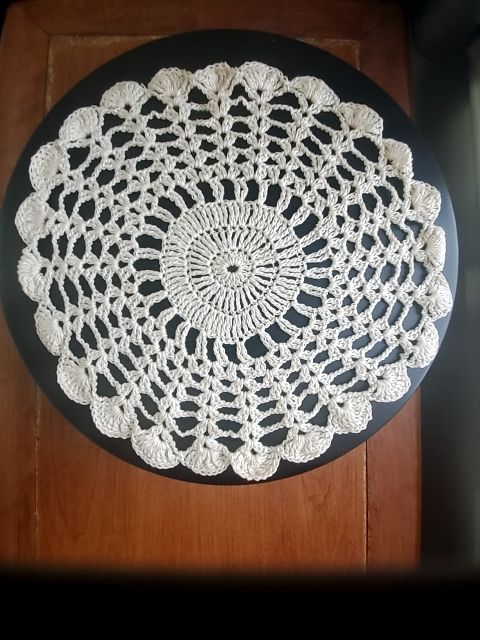 Doily, 10in
