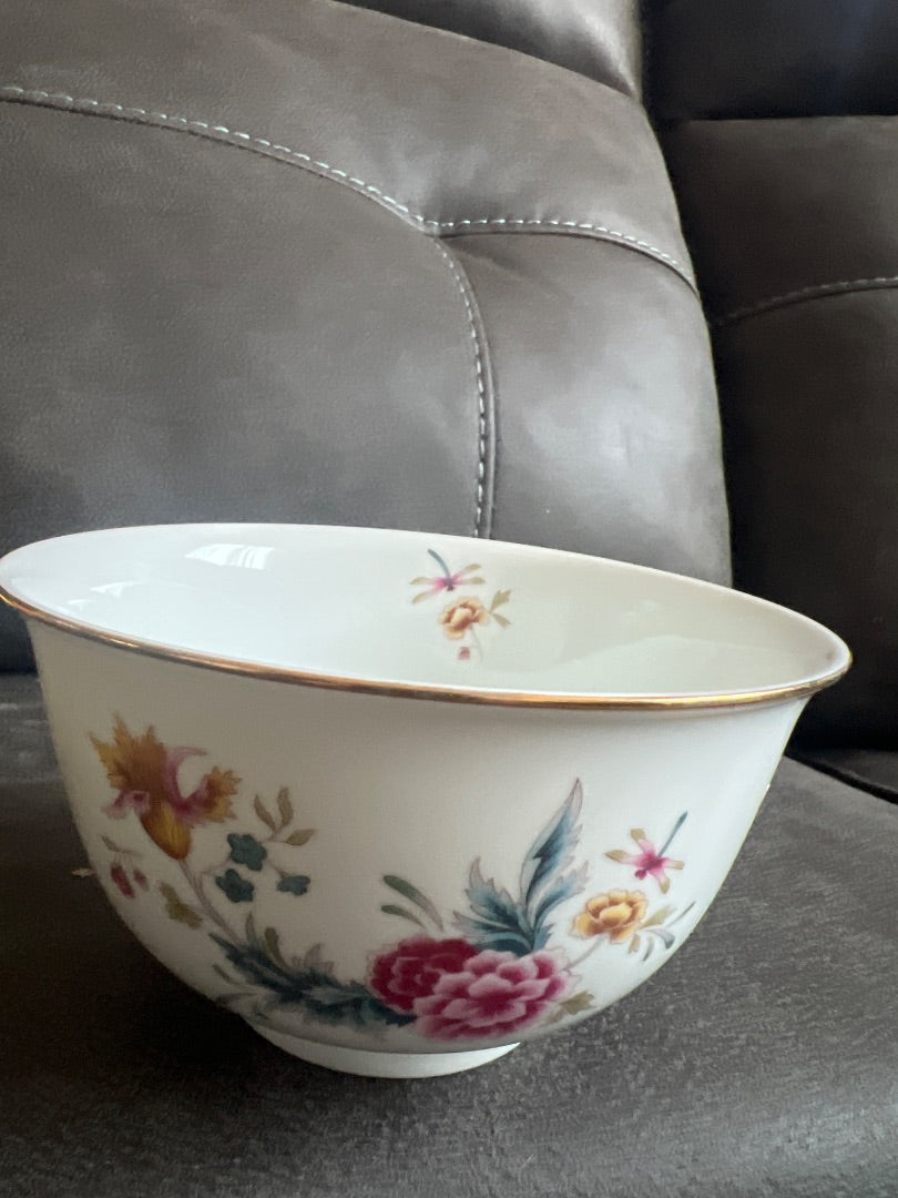 1981 Avon American Heirloom "Independence Day" porcelain bowl