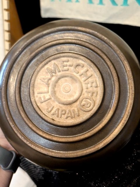 MCM Flame-Chef Japan Stoneware Handled Casserole Vented Lid