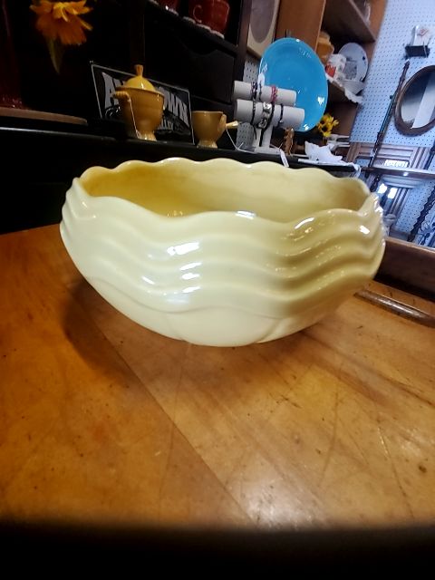 mccoy yellow planter