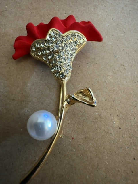 Red flower faux pearl clear gold tone brooch