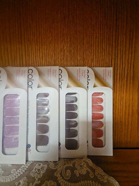 COLORSTREET NAIL POLISH STRIPS LR