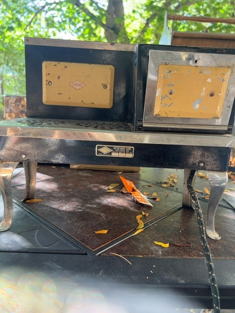 Vintage 1930 Metal Ware Children’s stove