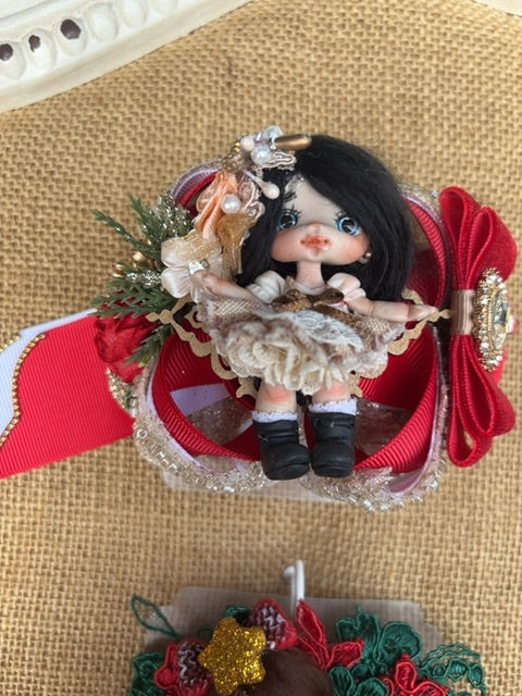 Love of lace on xmas hairbow