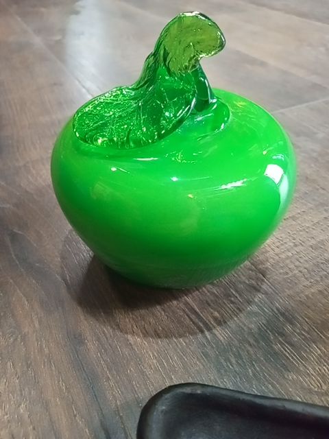 Glass green apple