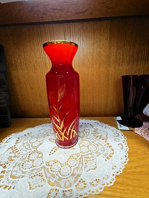 Vintage Enesco Japan Orange Red Glass Vase w/ Gold Wheat Shaft - Seal - 8"T