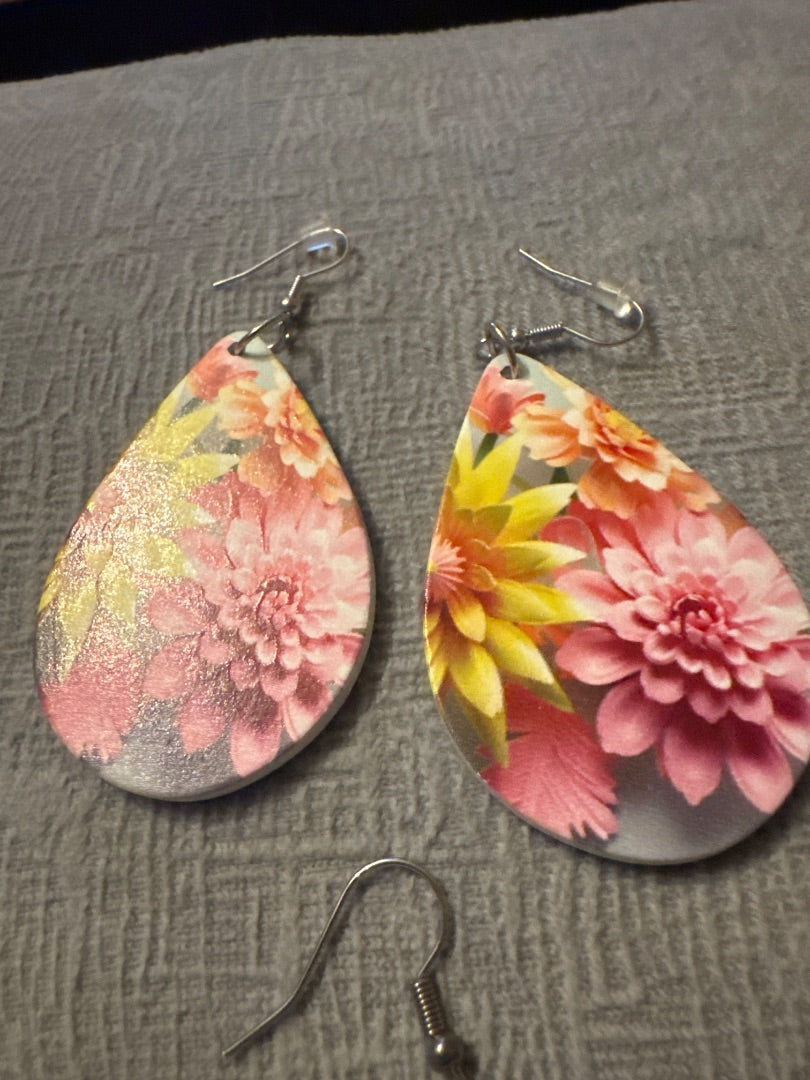 Multi Unknown Misc. earrings