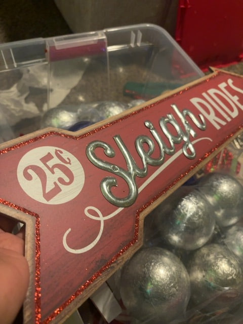 Sleigh rides sign