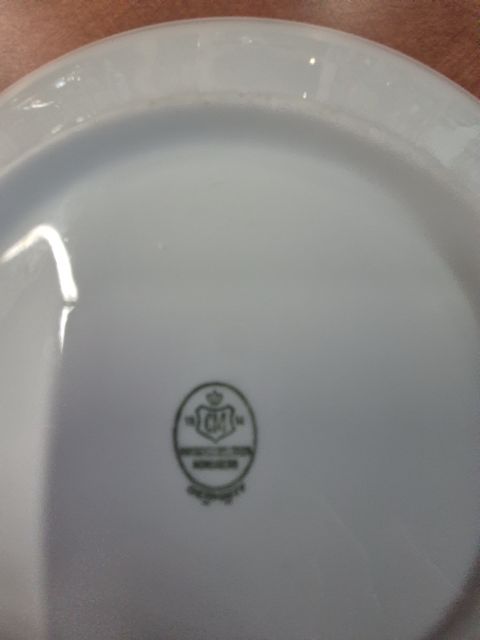 Vintage Peaches & Grapes CM Hurschreuther Hohenberg Salad Plate, 8"