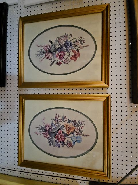 Home interiors VINTAGE HOME INTERIORS FRAMED PRINT WITH MAT AND GLASS SCENES OF WILDFLOWER BOUQUETS SIGNED KAY LAMB SHANNON GOLD WOOD FRAMES IN GREAT CONDITION EACH, 18.5 x 22.5