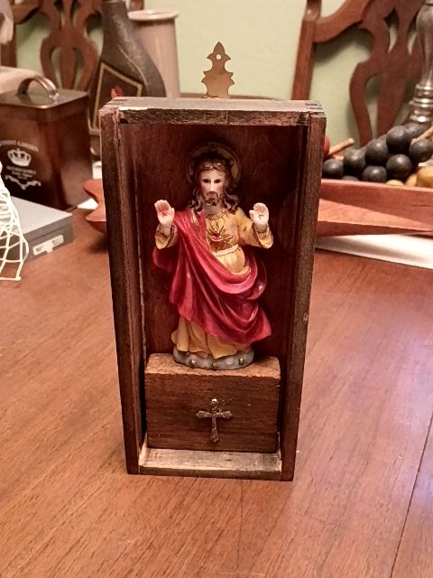 Vintage Wall Plaque Religious, 4" x 8"