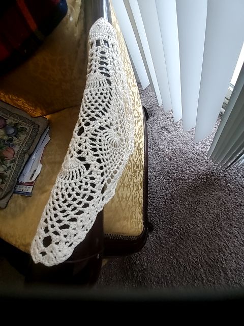 Arm rest doilies, 12x10