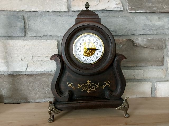 Dark Wood Mantle Clock