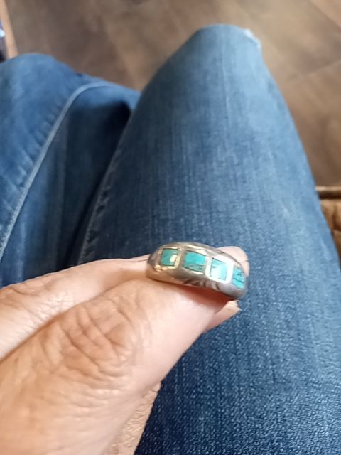 Sterling silver men's ring with turquoise inlay